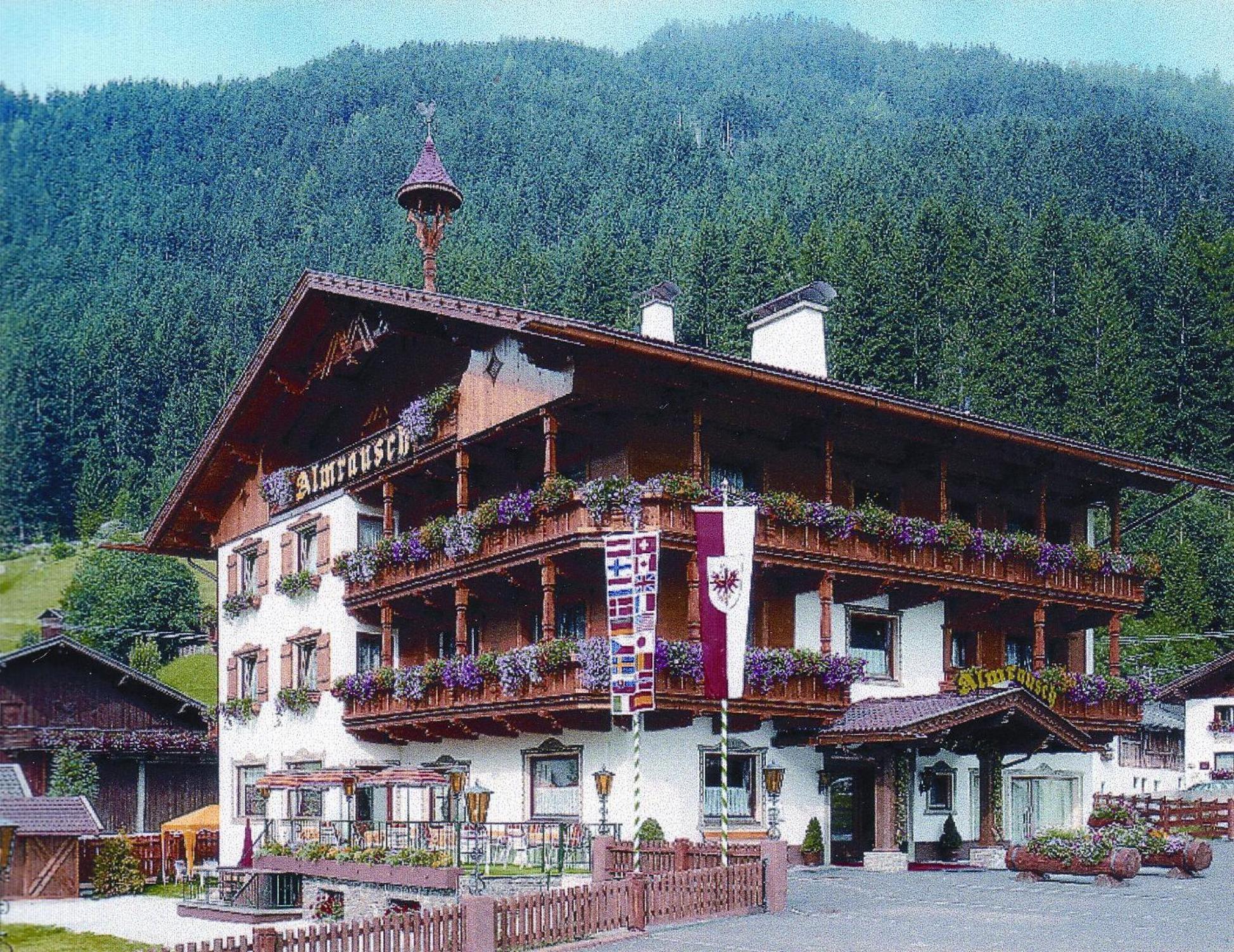 Pension Almrausch Neustift im Stubaital Exterior foto